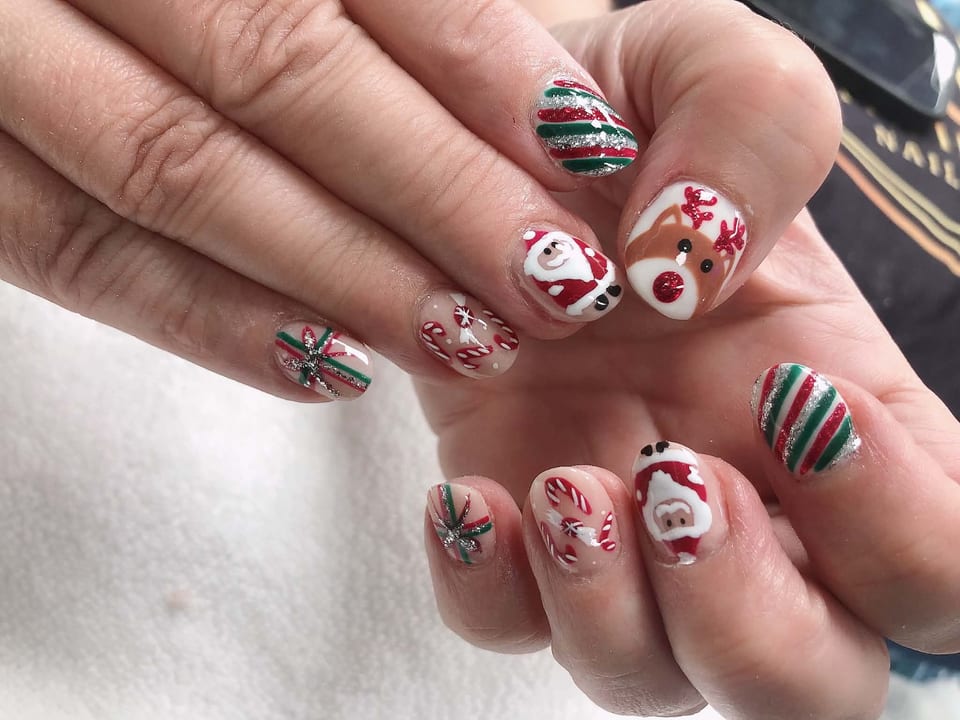 Seasonal holiday nail art at UME Beauty Nails Spa